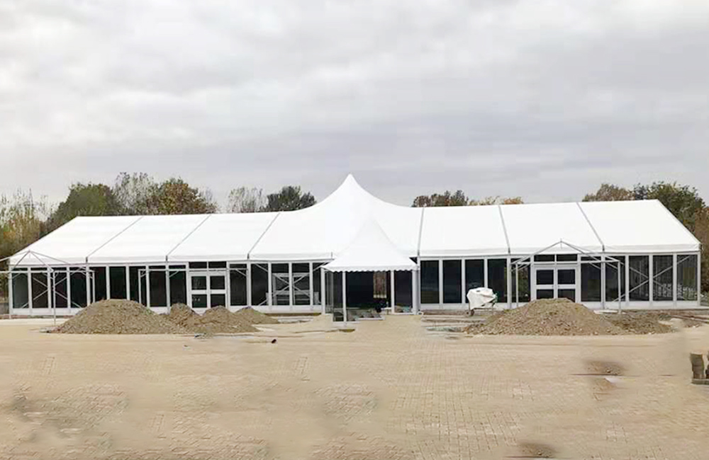 carpa para fiestas de gran altura