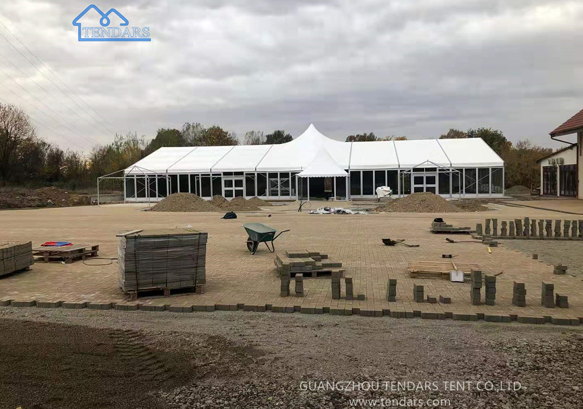 carpa para fiestas de gran altura