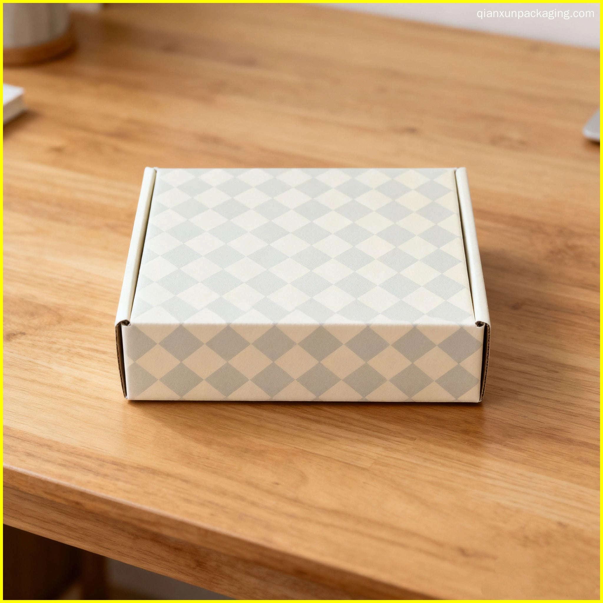 Elegant holiday mailer box for gift packaging - QianXun