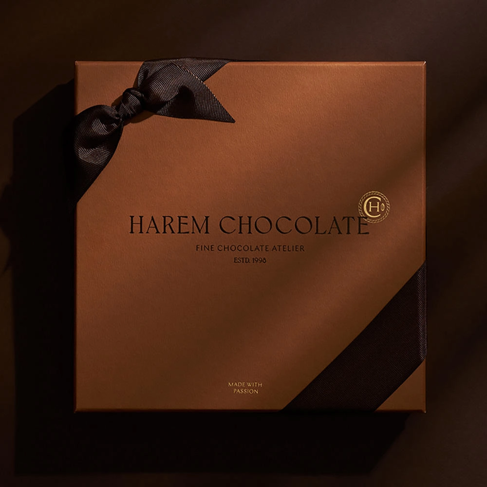 High-end cardboard chocolate box with compartments - QianXun