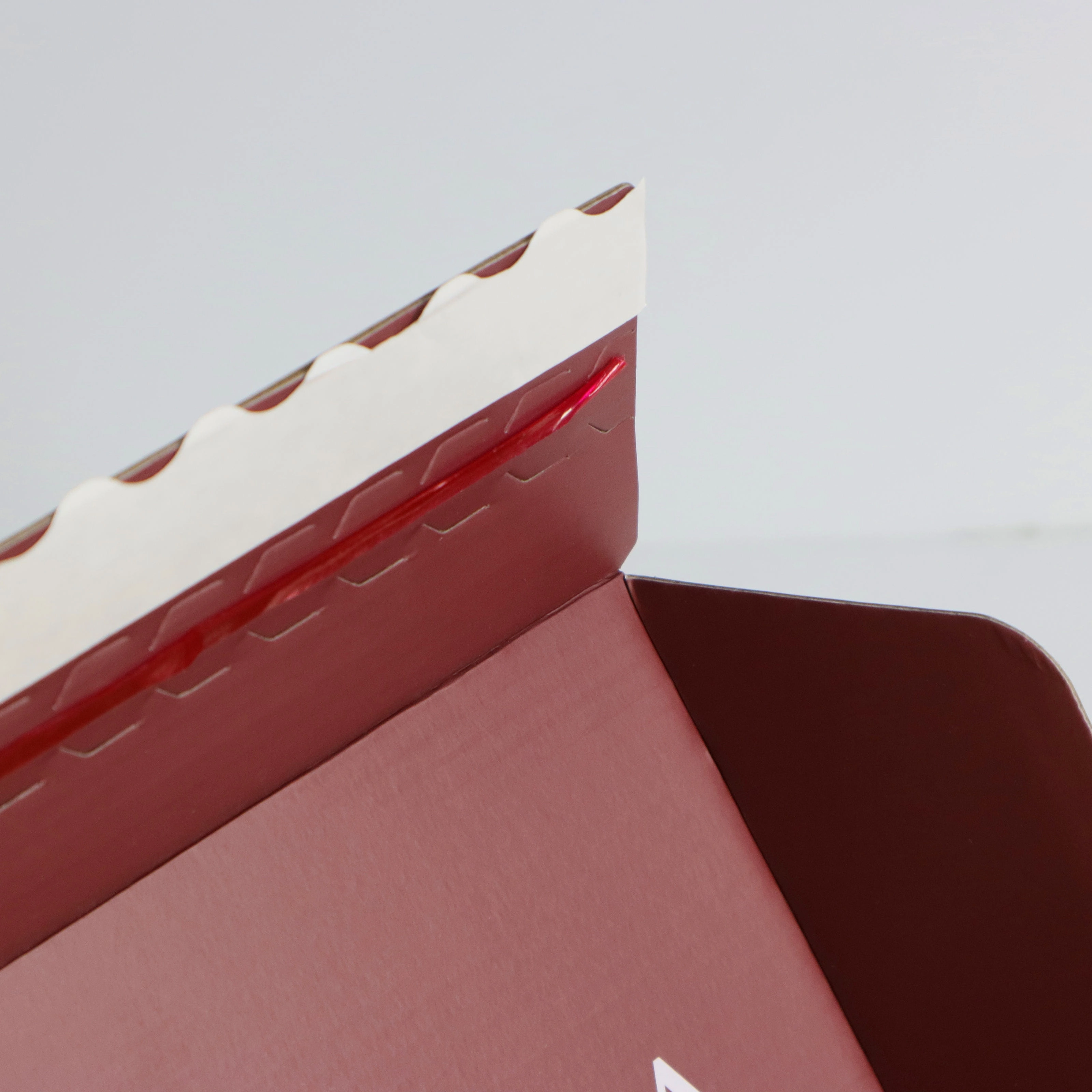 Branded shipping box for skincare product packaging - QianXun