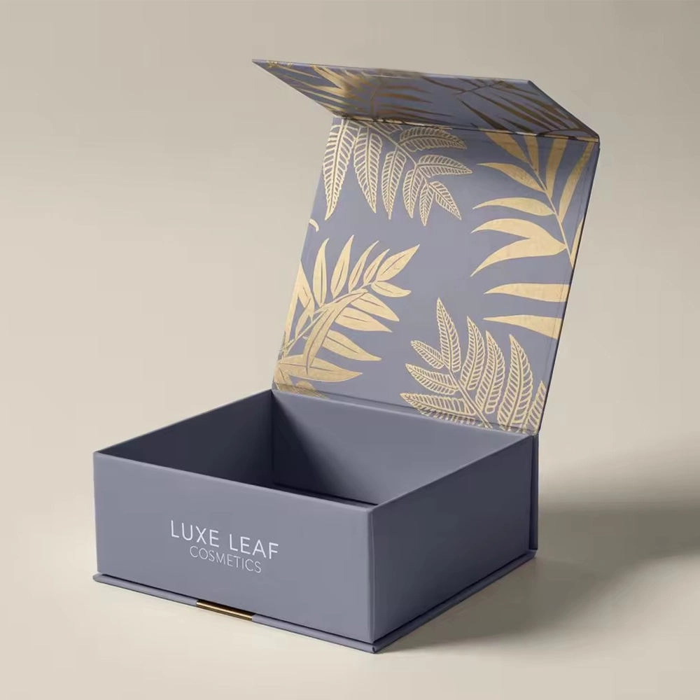 Elegant magnetic closure clothing packaging box - QianXun Elegant magnetic closure clothing packaging box - QianXun