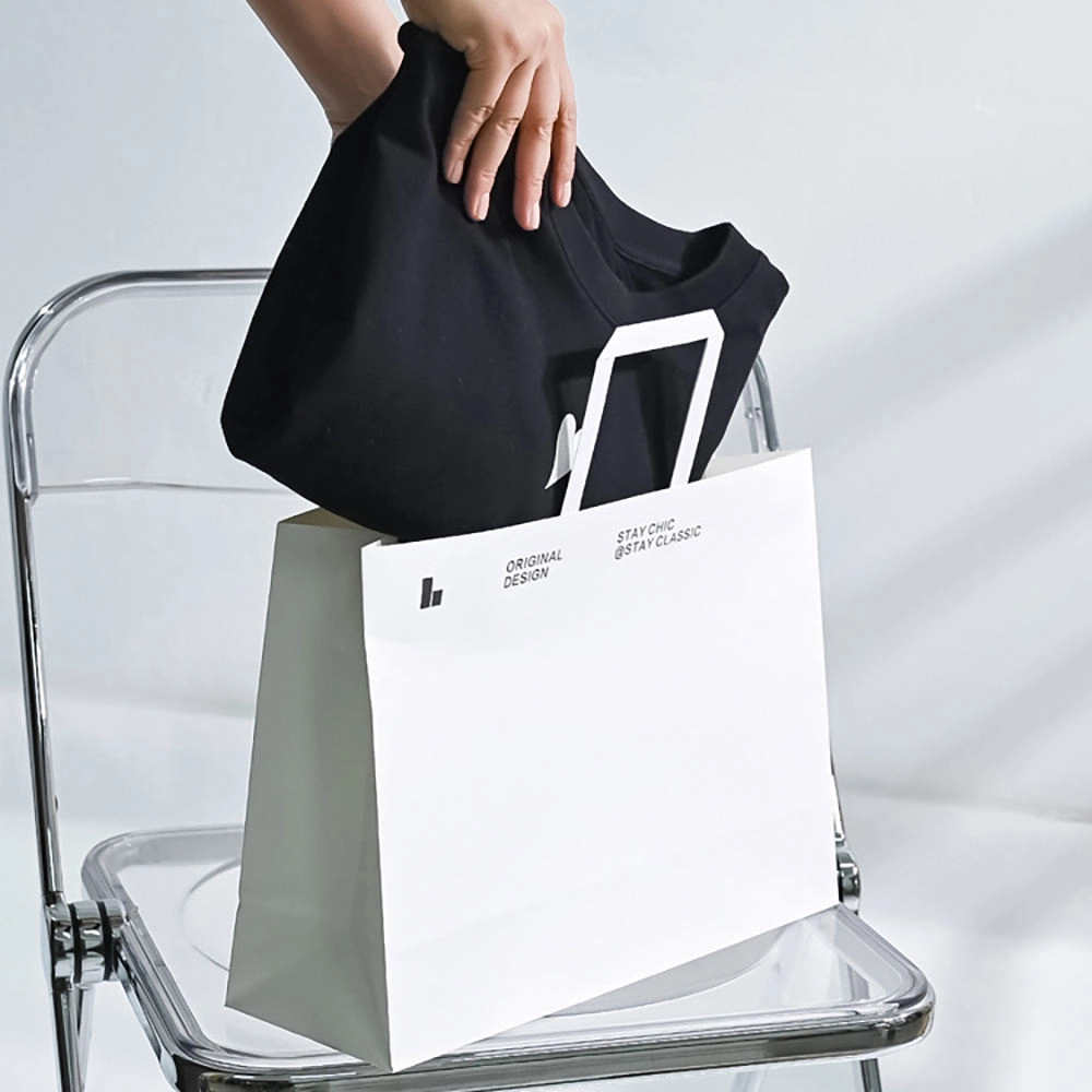 Custom printed shopping bag with sturdy handle - QianXun