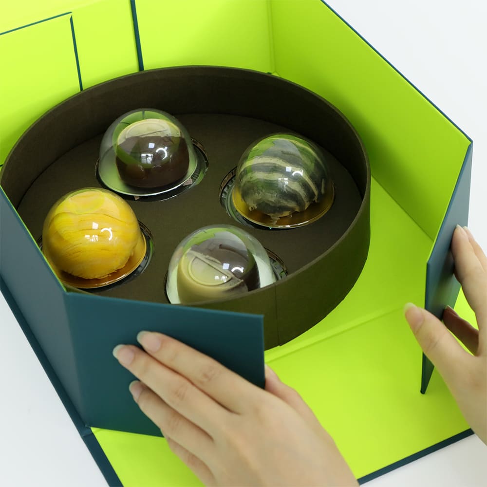 A Foldable Gift Box (4)