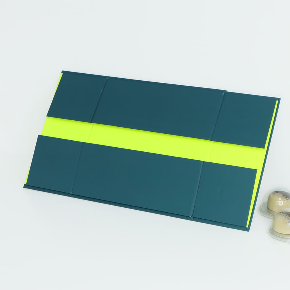 A Foldable Gift Box (6)