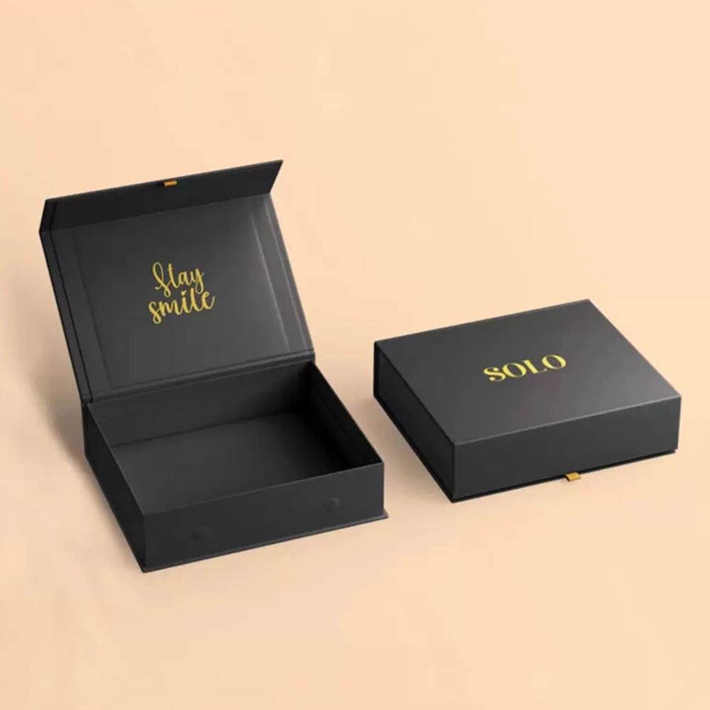 Custom logo magnetic gift box for luxury products - QianXun