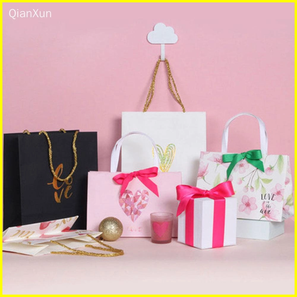 Luxury Shopping and Gift Bag (1) - QianXun