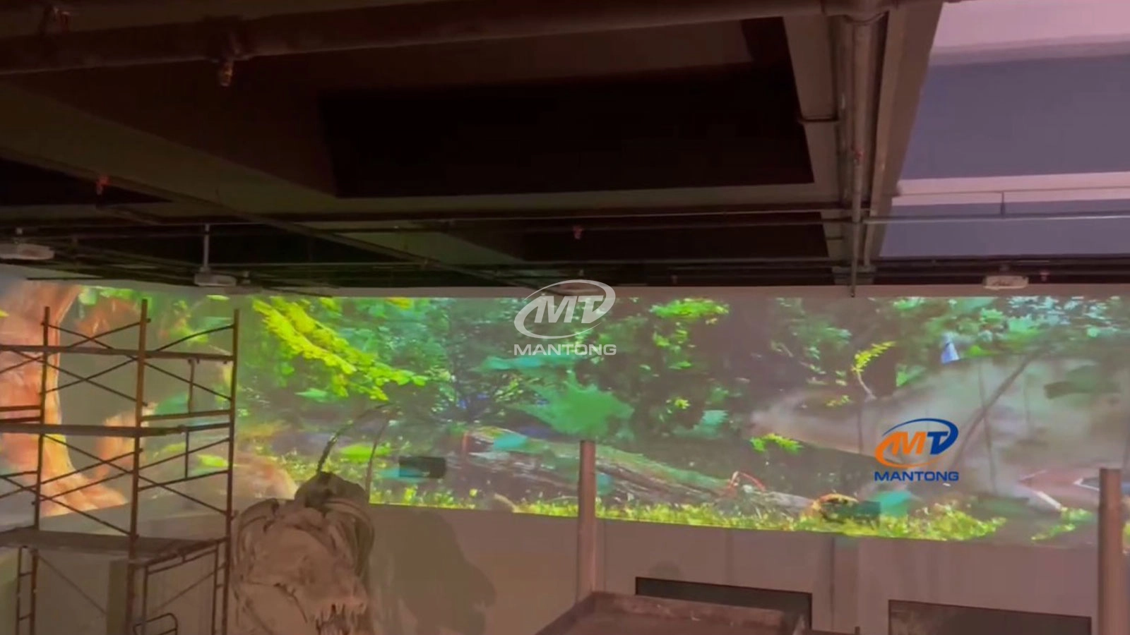 Wall-Projection-Solution-For-A-Dinosaur-Themed-Museum Wall-Projection-Solution-For-A-Dinosaur-Themed-Museum