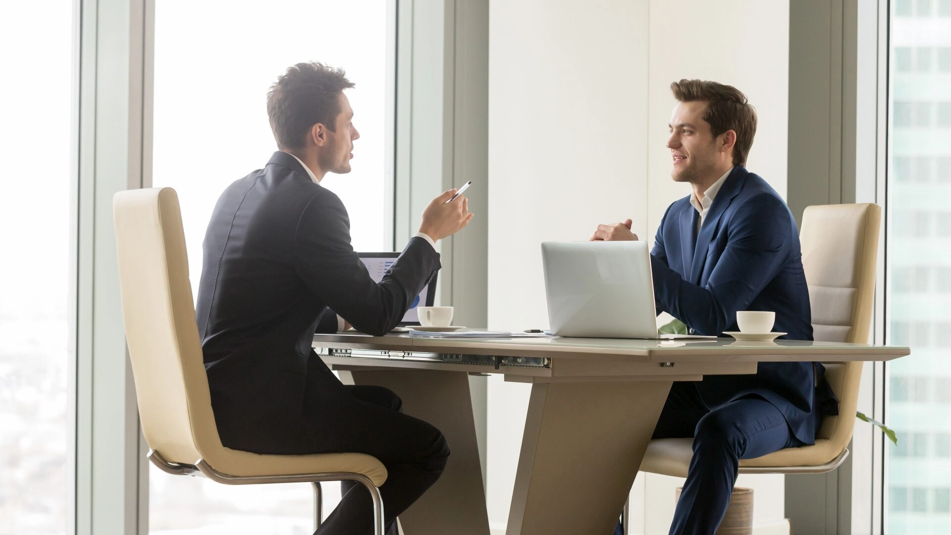 Business-Negotiation - RGB Lighting