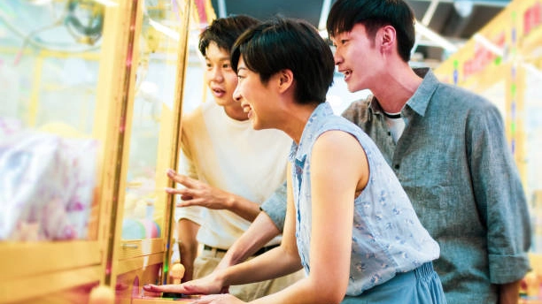 Arcade prize machines enhance the fun factor in arcades, offering players a chance to win exciting rewards, thereby increasing foot traffic and sales.