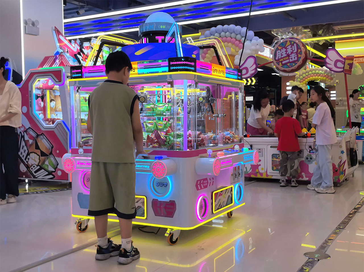 how much does a claw machine make