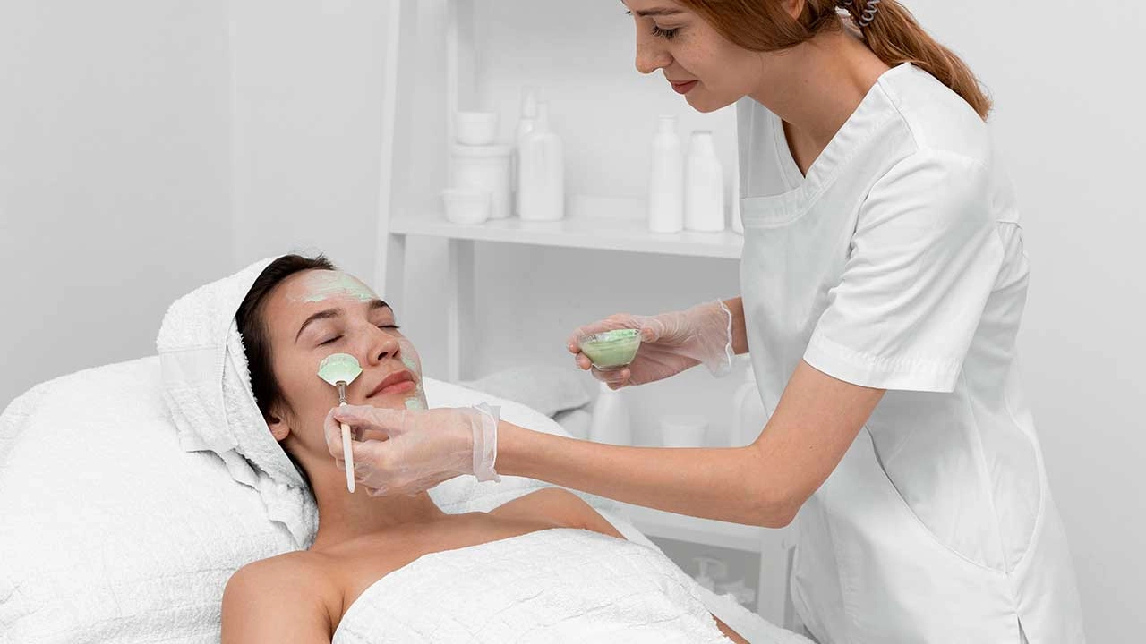 beauty product sourcing for distributors and importers - Beyond Basix