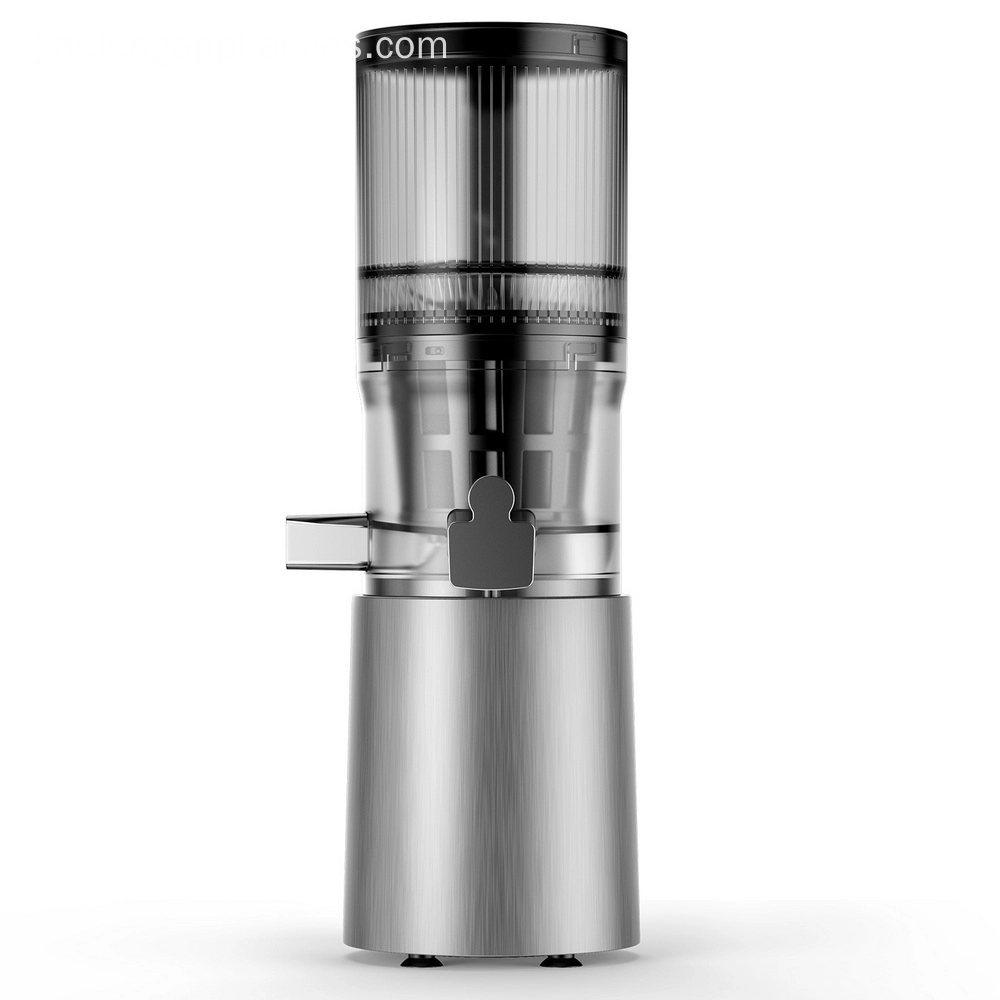 Put the juicing bowl to the power base