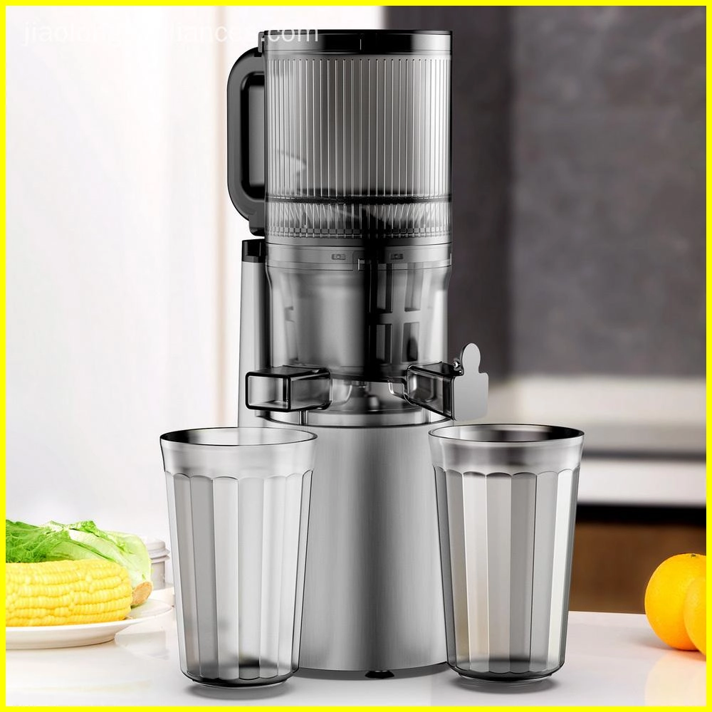 Put the juicing bowl to the power base