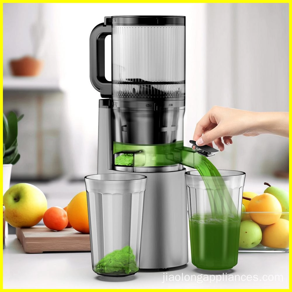 Put the juicing bowl to the power base