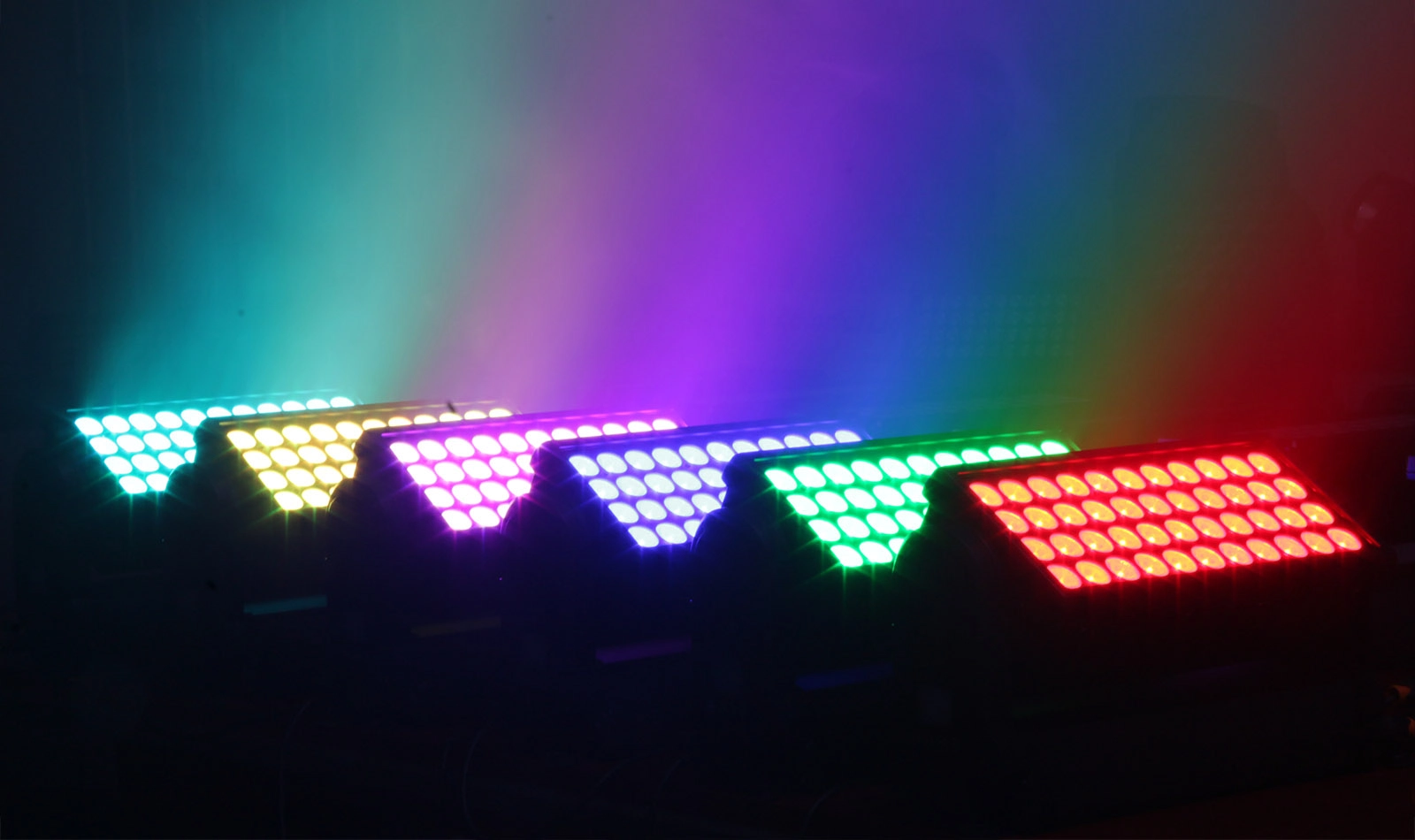 24x15W RGBW 4in1 IP65 Bee Eye Zoom Par Can multi-color wash lighting effect - Colorful Light