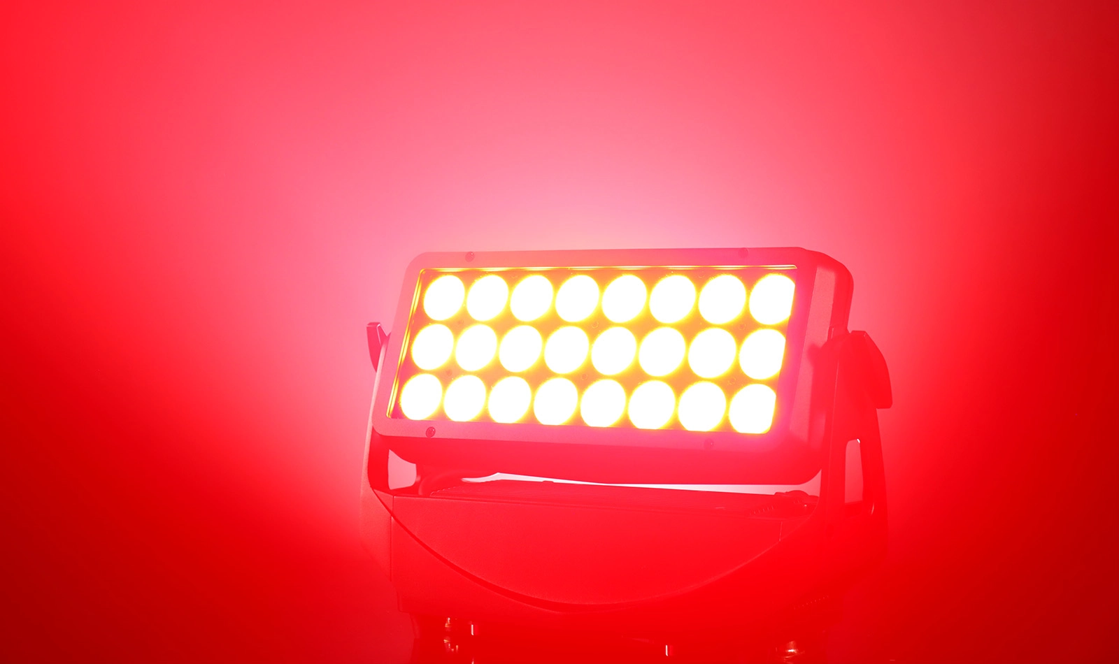 24x20W RGBW 4in1 IP65 Wall Wash 6 Segments with warm red color wash effect - Colorful Light