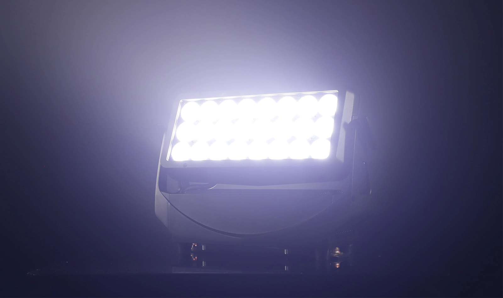 24x20W RGBW 4in1 IP65 Wall Wash 6 Segments showing bright white wash output - Colorful Light