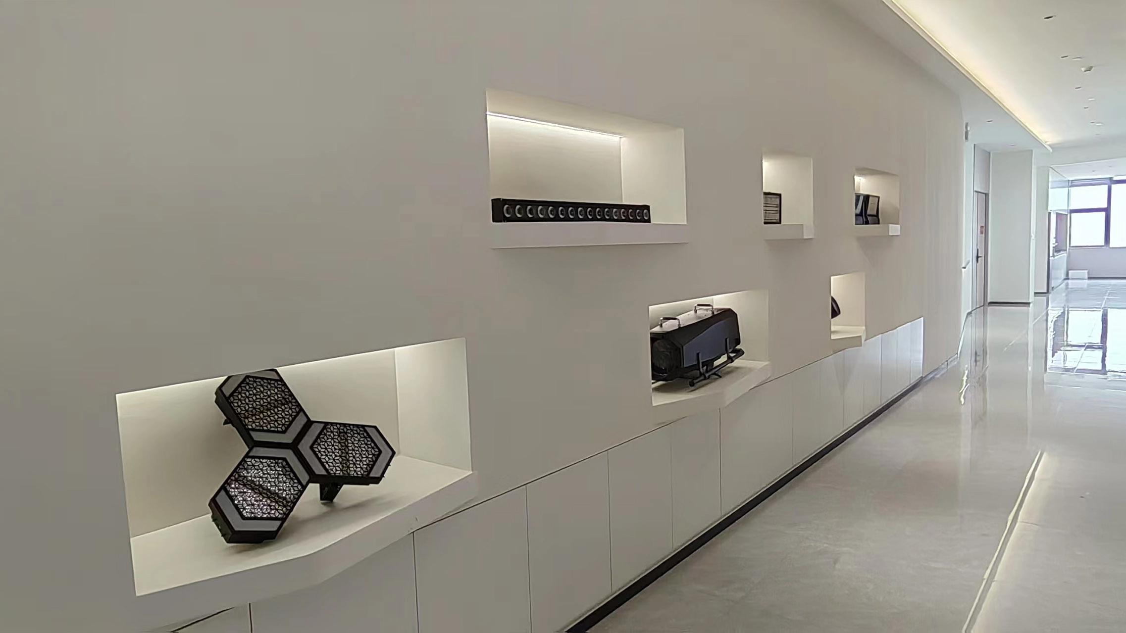 Product Wall - Colorful Light