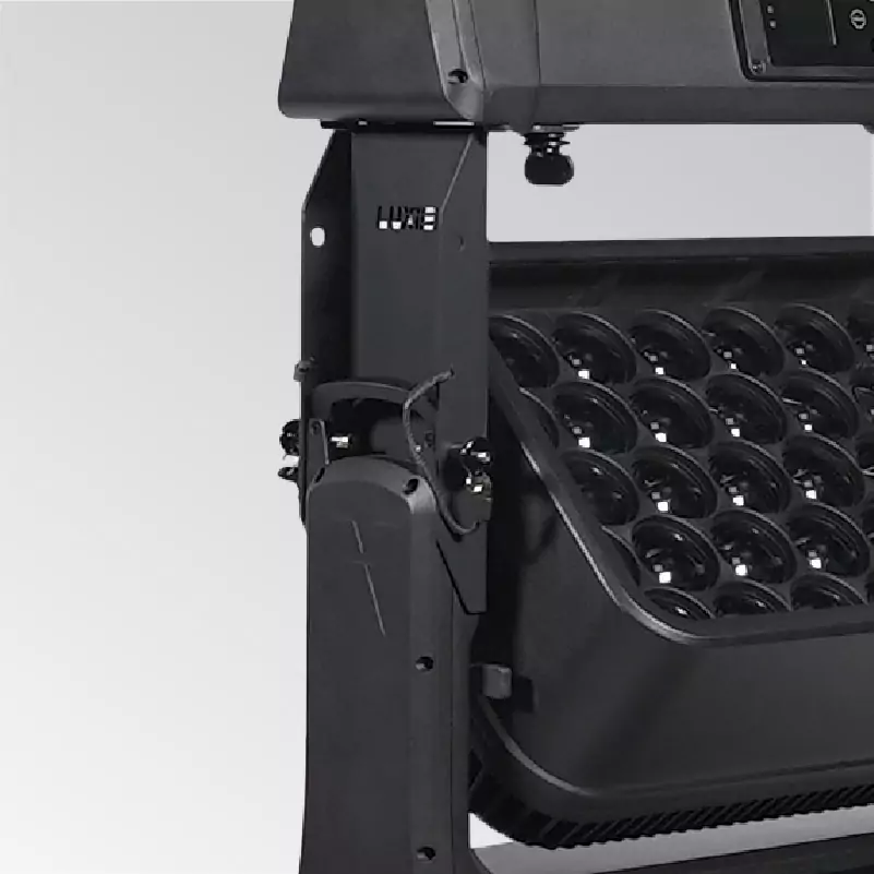 Side view of 32X25W RGBW 4in1 IP65 Moving Head Wash Light housing and yoke