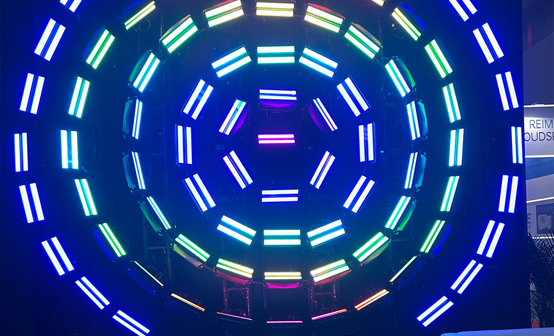 strobe flower on booth strobe flower on booth