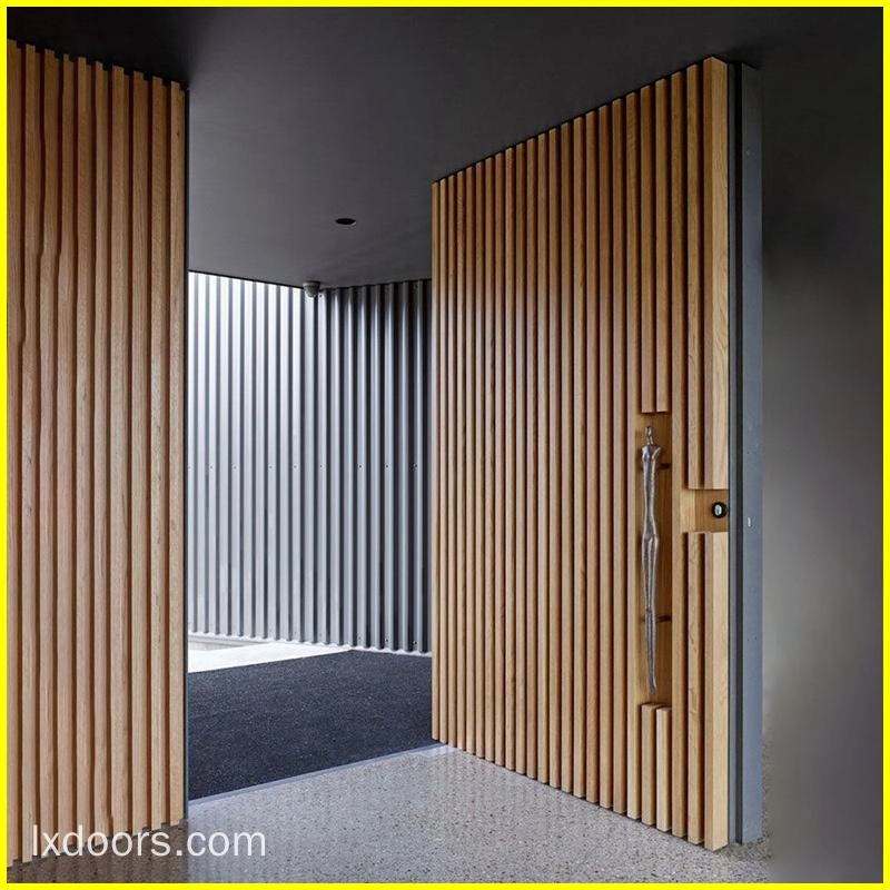 wood piovt door