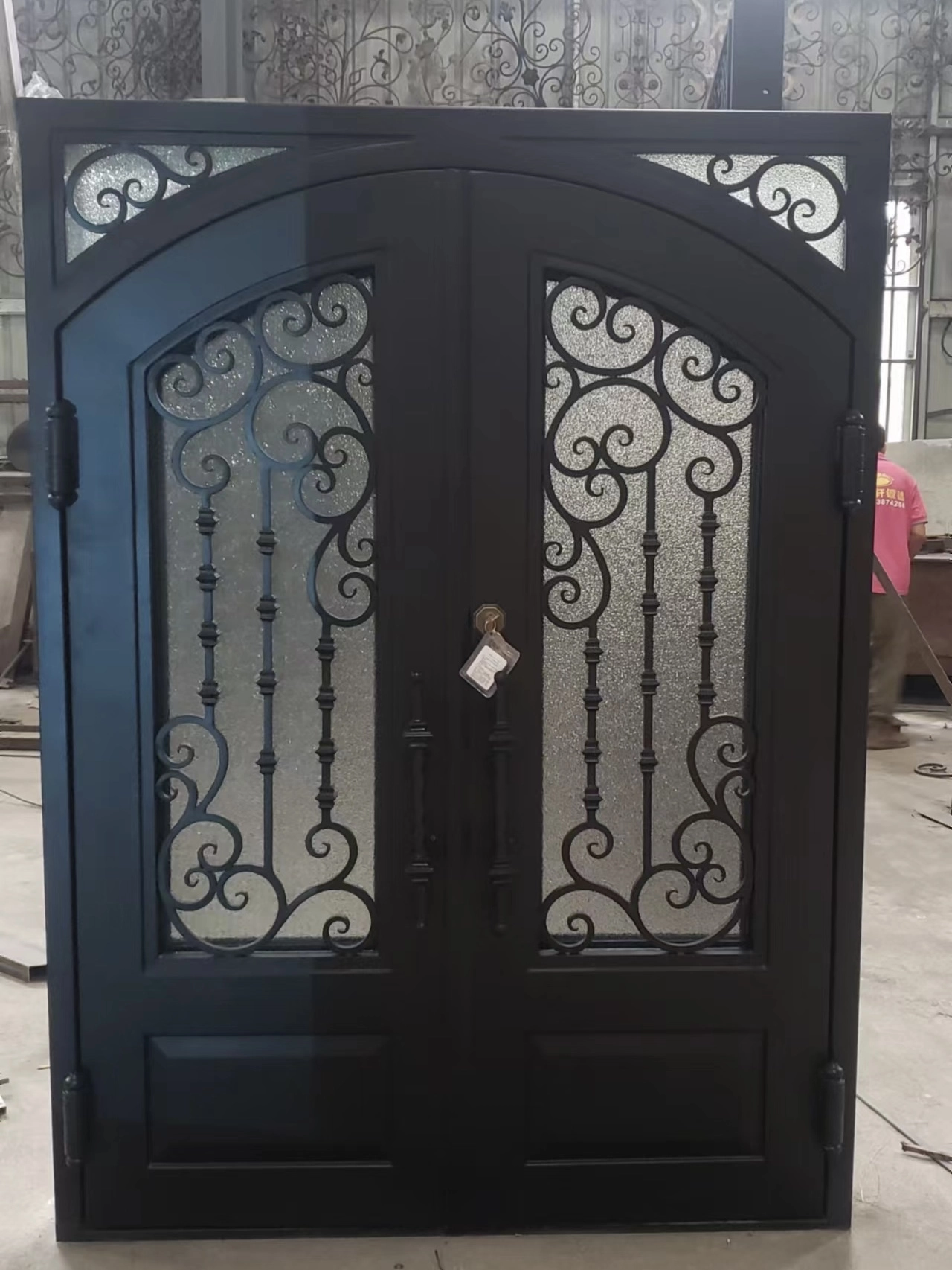 porte-en-fer-forgé-design-2 conception de porte en fer forgé 2
