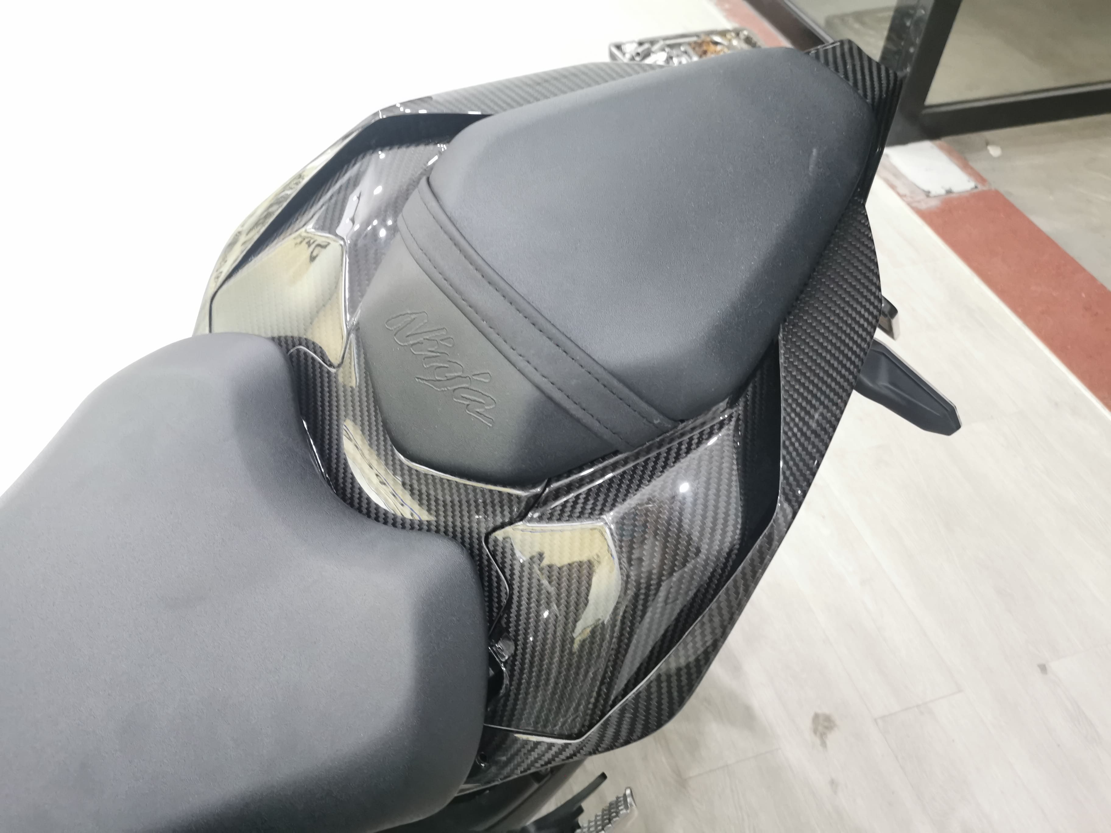 Kawasaki ZX10R Carbon Fiber Rear Seat Cover