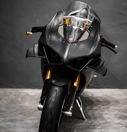 Ailettes en fibre de carbone Ducati Panigale V4 Claudio Italie Ailettes en fibre de carbone Ducati Panigale V4 Claudio Italie