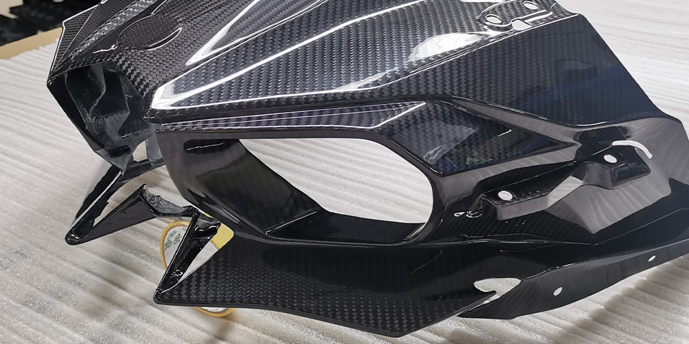 Piezas de fibra de carbono para motocicletas