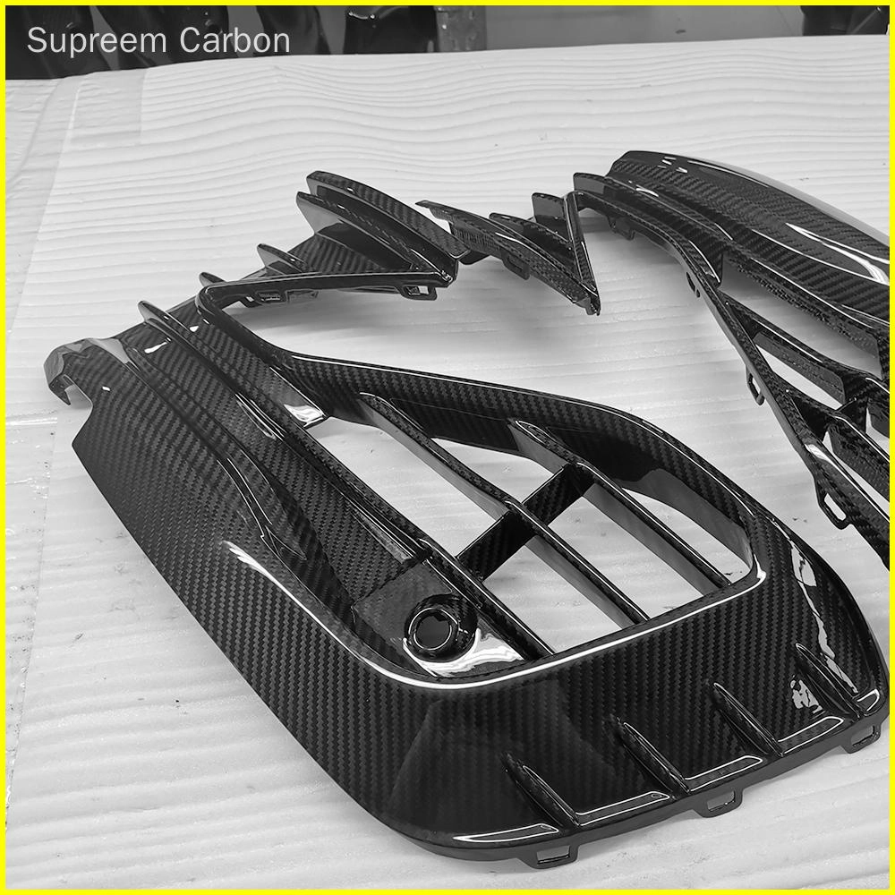 pièces de moto personnalisées en fibre de carbone