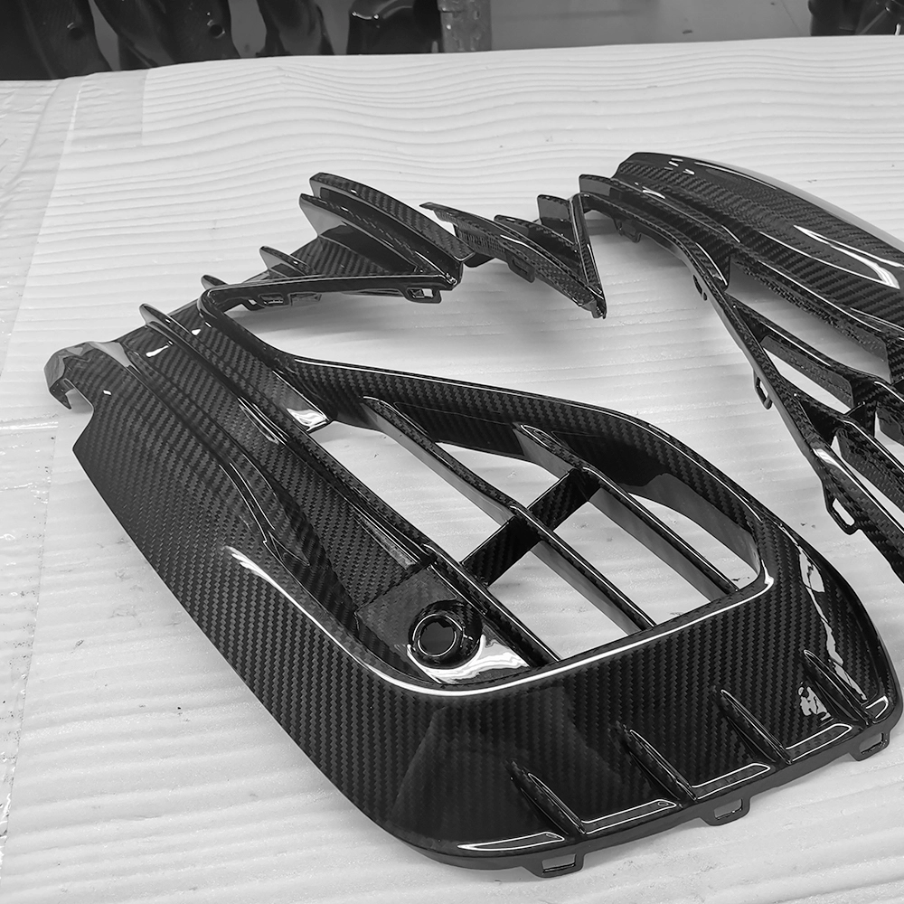 custom carbon fiber motorcycle parts