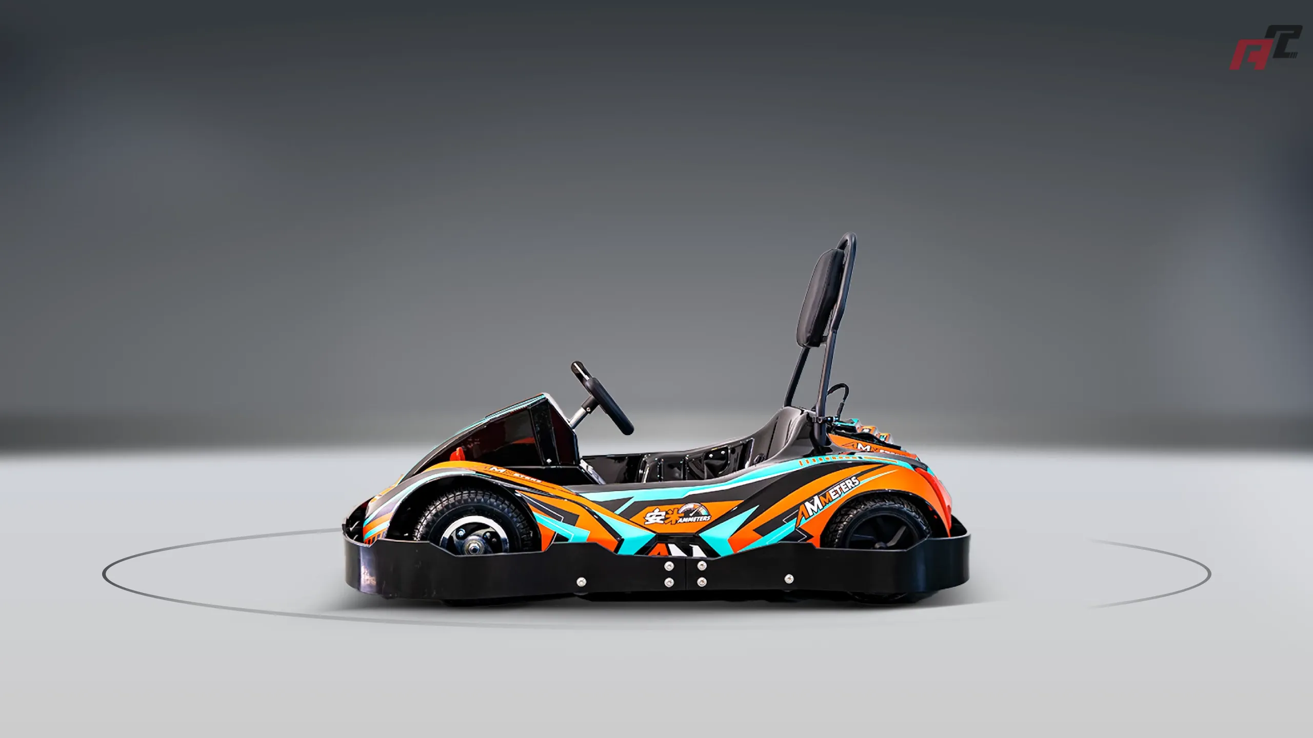 Crianças de Anmeters vão passear de kart Crianças de Anmeters vão passear de kart