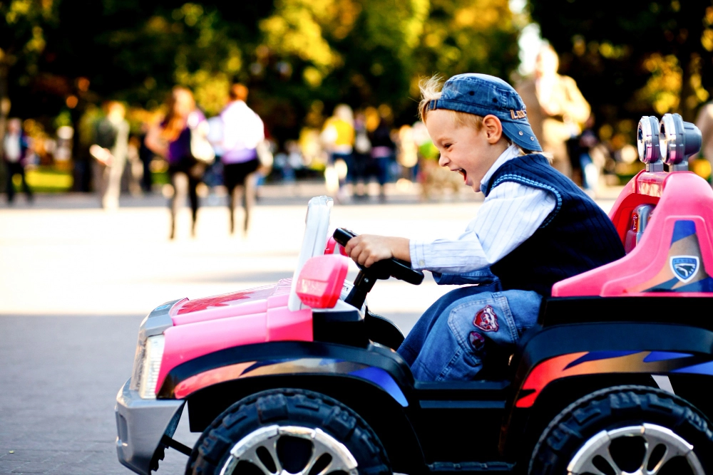 Principios de funcionamiento de ANCHI-Karting para parques de atracciones infantiles