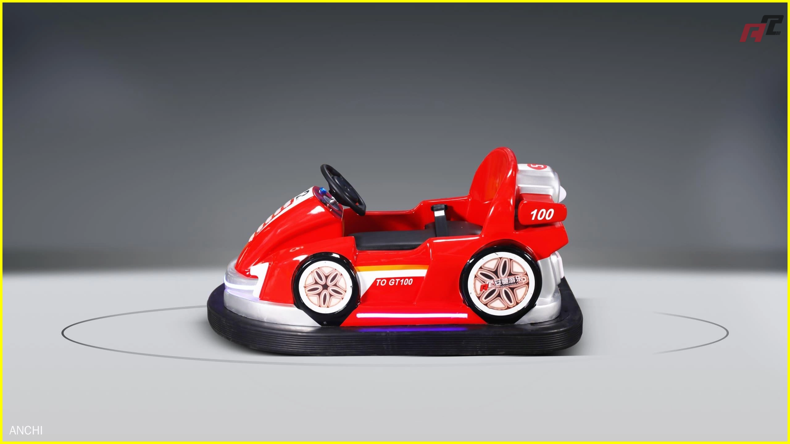 Coche de choque de Small-Bean-Drift-Me-conduzco-en-un-coche-de-choque Pequeño coche de choque Bean Drift Me paseo en un coche de choque