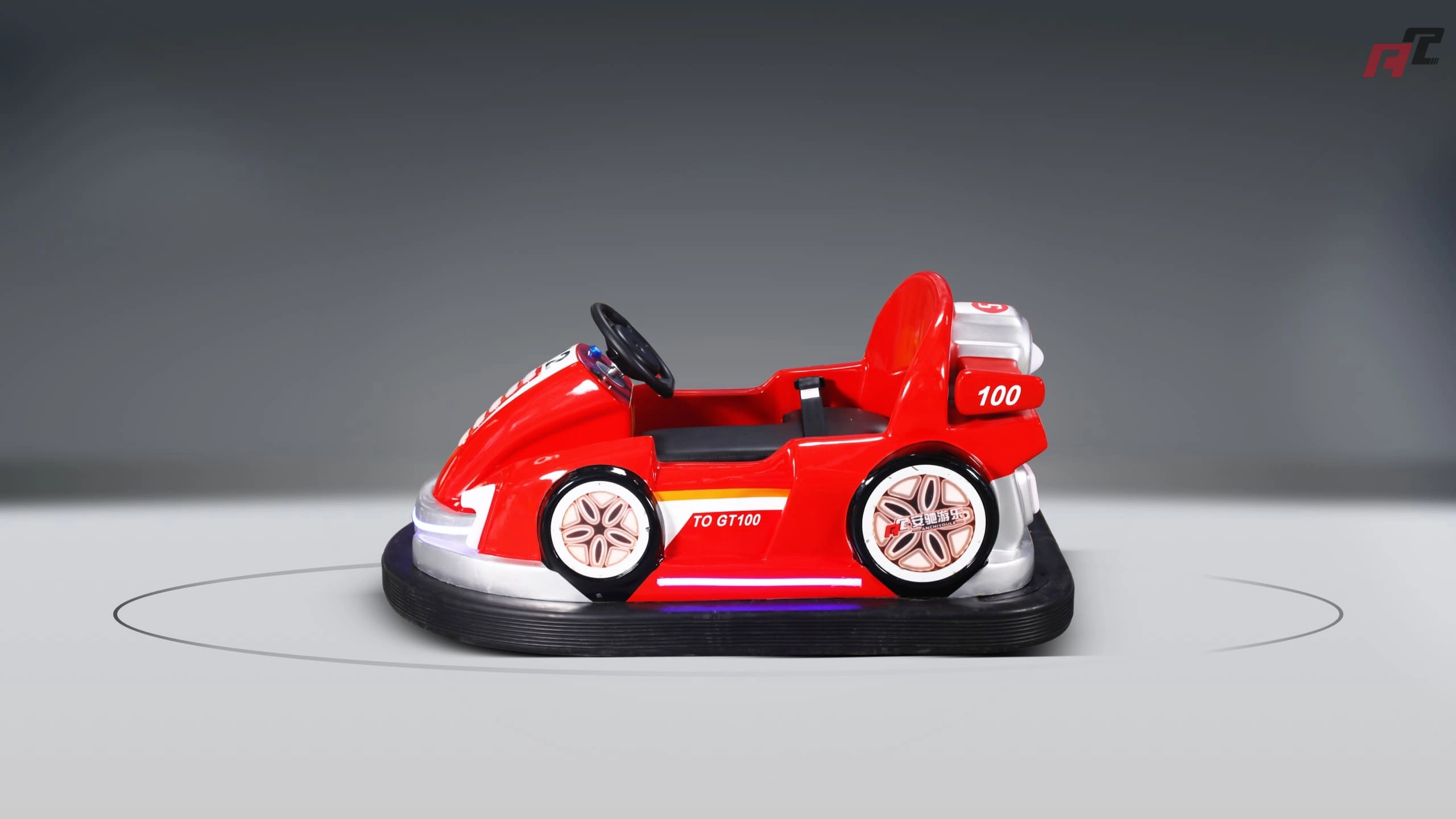 سيارة صغيرة من نوع دريفت بامبر أركب عليها سيارة صغيرة من نوع دريفت بامبر أركب عليها