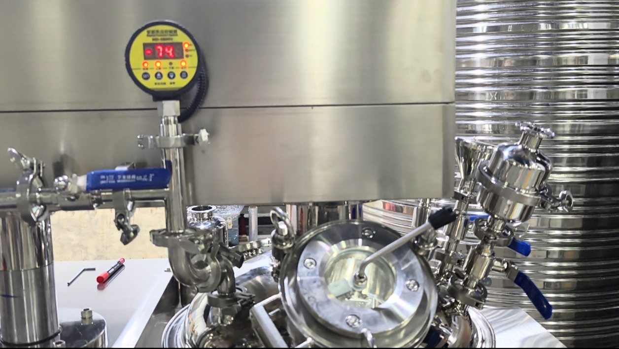 6da1dfa00ca266bd47bc408c0c12600d