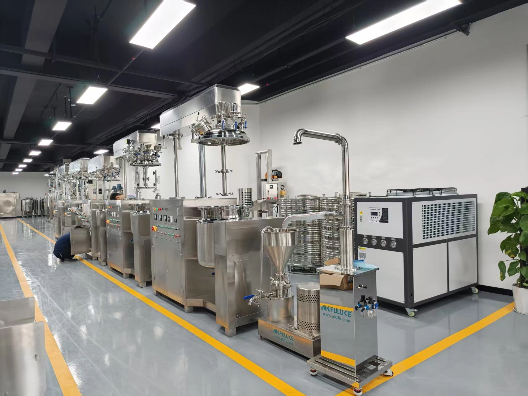 ad152a0355e45ed9bcea034bd9c5e445 - FULUKE