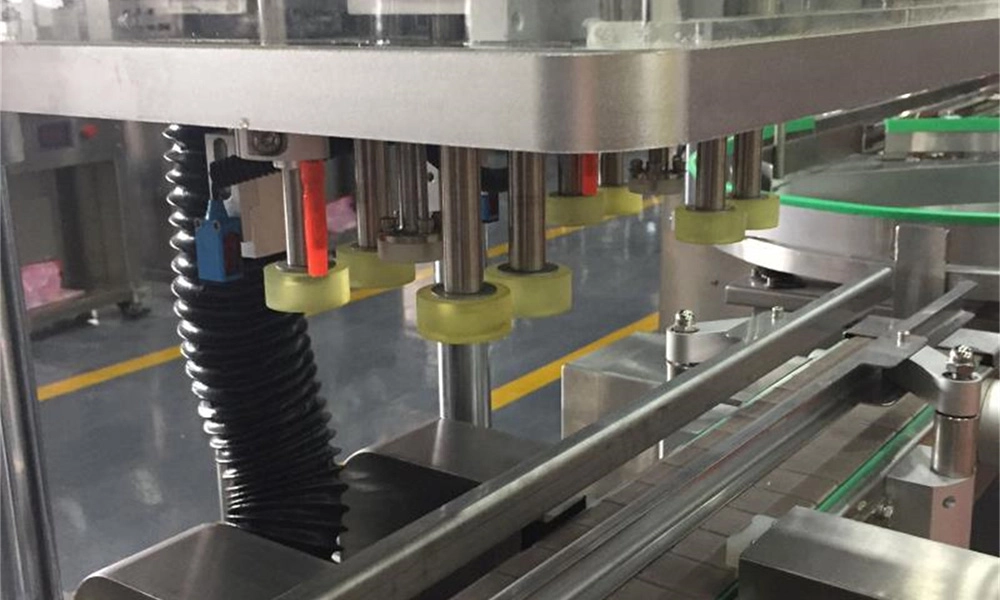 Automatic Capping Machine Single-head Servo Screw Capping Glass Plastic Bottle Cap Sealing Machine - FULUKE