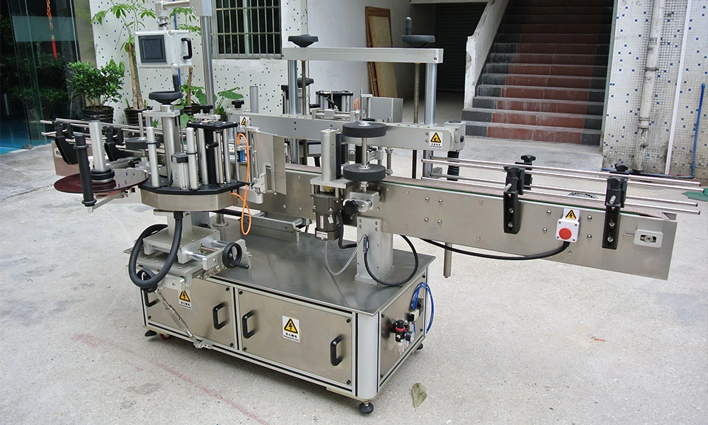 Automatic Labeling Machine Best Selling Automatic Tabletop Flat Surface Labeling Machine Round and Flat Bottle Automatic Labeler Machine - FULUKE