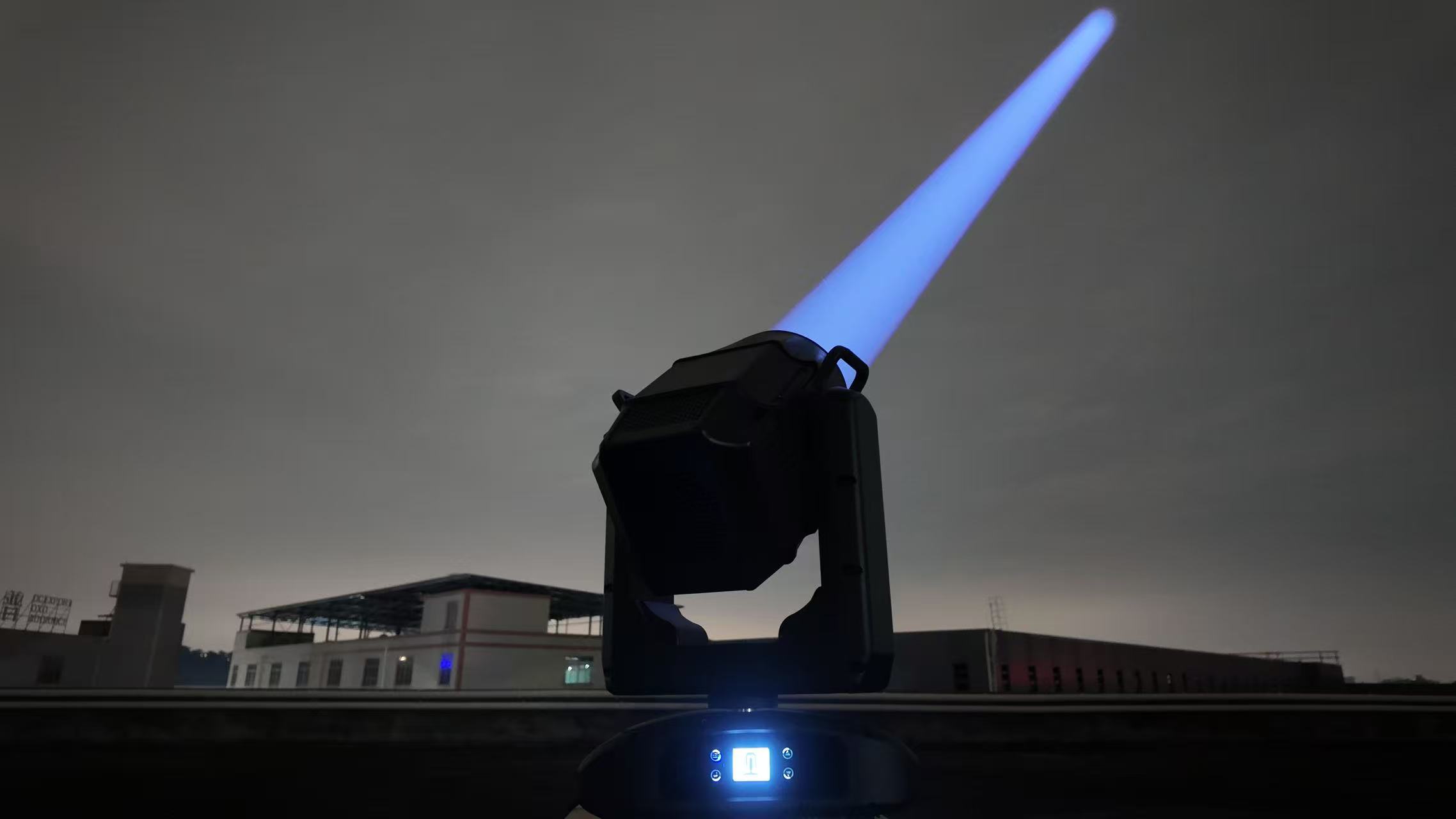 260-лучевой лазер с подвижной головкой