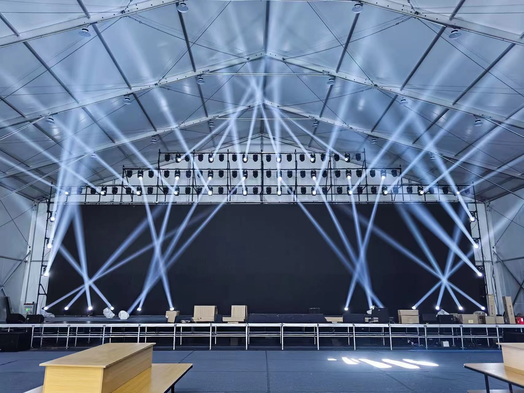 Cabezal móvil de haz para eventos - Vanray