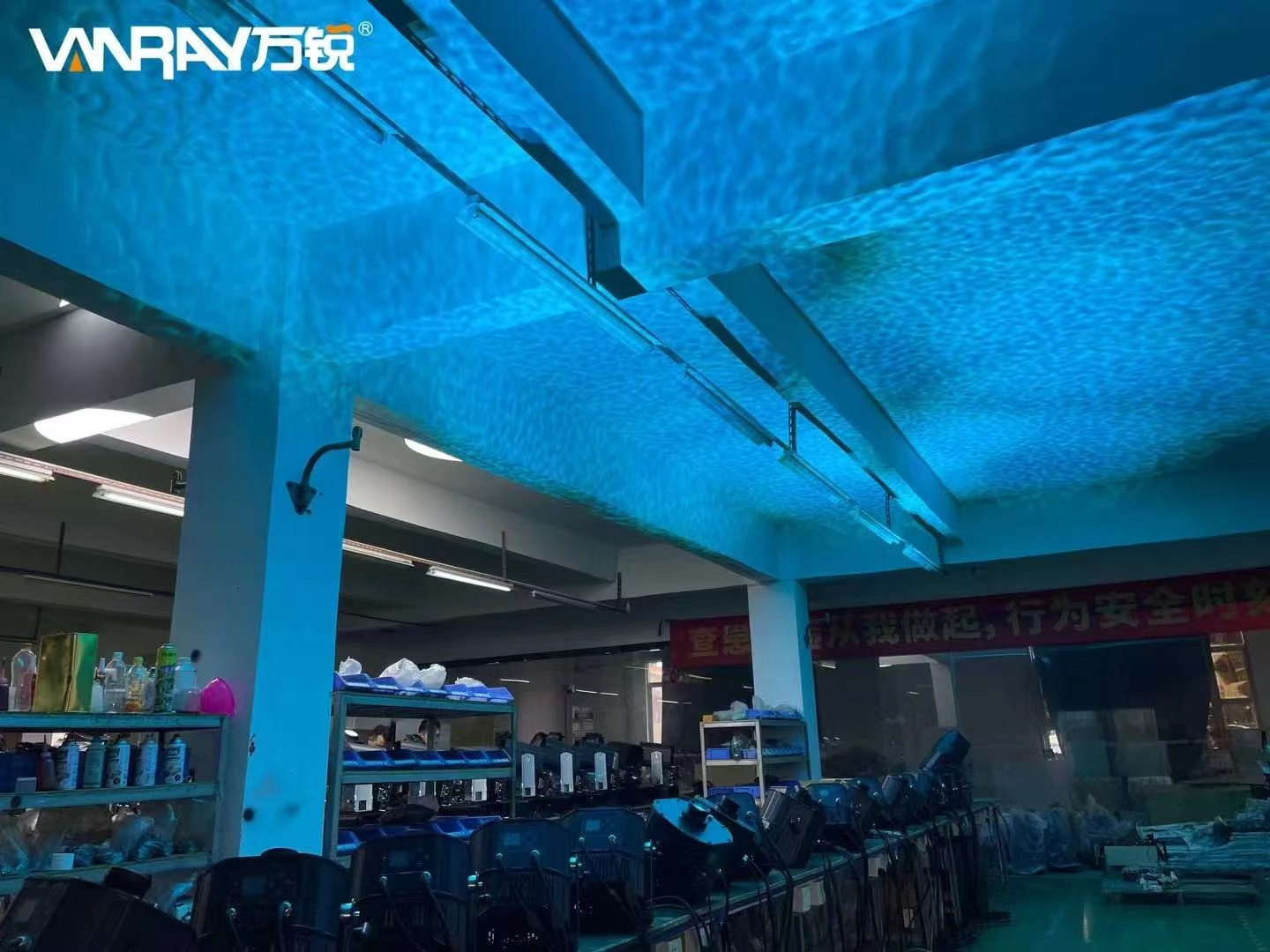 Luz LED con ondas de agua - Vanray