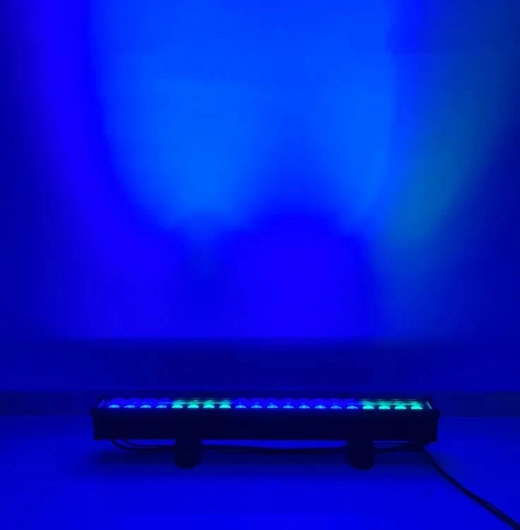Lèche-mur linéaire à LED - Vanray