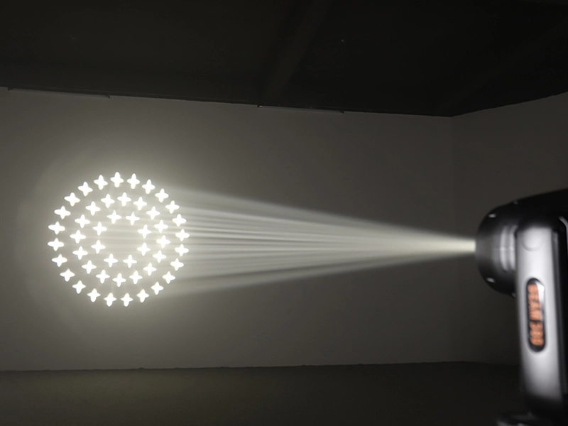 projecteurs à tête mobile adaptés aux événements - Vanray