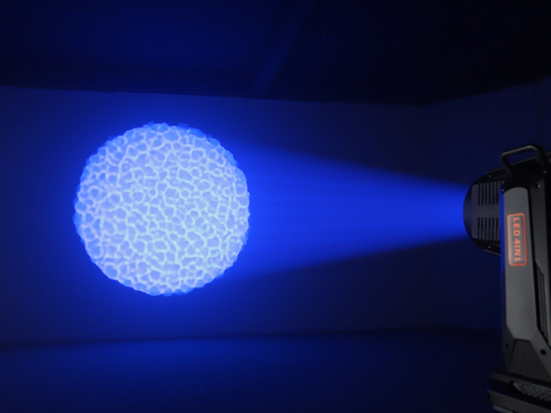 Projecteur à tête mobile à LED zoom adapté aux événements - Vanray