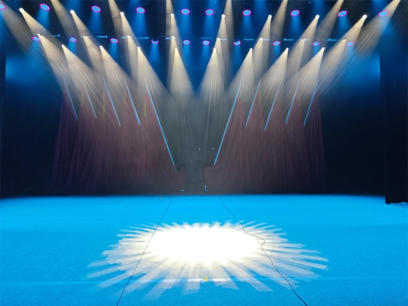 geeignet für Theater-LED-Strahl-Spot-Licht-Moving-Head - Vanray geeignet für Theater-LED-Strahlstrahler mit beweglichem Kopf - Vanray