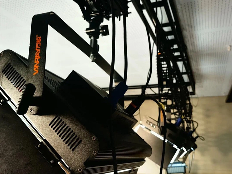 éclairage LED adapté aux studios de théâtre - Vanray Convient pour l'éclairage LED des studios de théâtre - Vanray