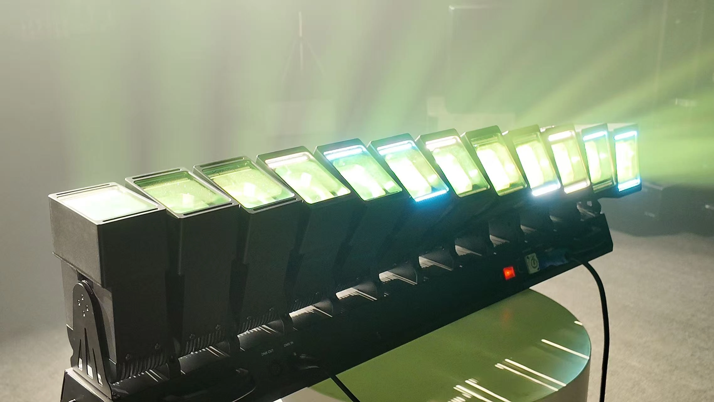 Zoom Effect Light - Vanray