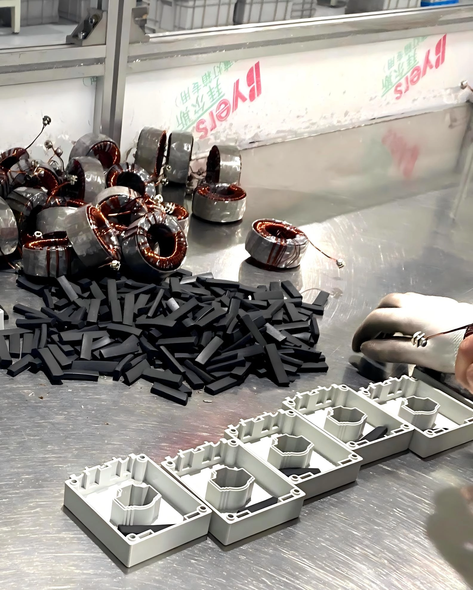 Current transformer assembly line2 - EcoNewlink